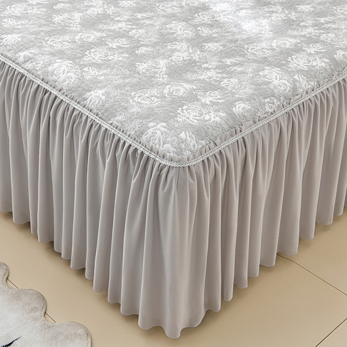 91家纺网 家纺一手货源 找家纺 绘萱家居 2026新款PE提花冰凉豆豆床裙款凉席席子凉席 浅雾玫瑰-灰