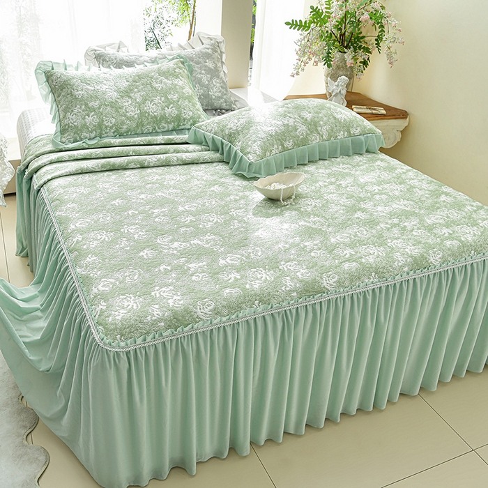 91家纺网 家纺一手货源 找家纺 绘萱家居 2026新款PE提花冰凉豆豆床裙款凉席席子凉席 浅雾玫瑰-绿