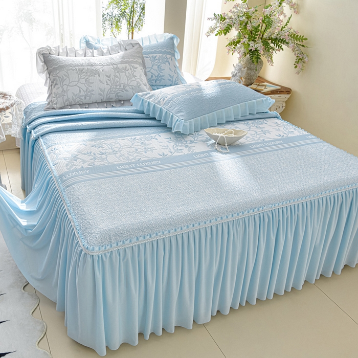 91家纺网 家纺一手货源 找家纺 绘萱家居 2026新款PE提花冰凉豆豆床裙款凉席席子凉席 清风叶蔓-蓝