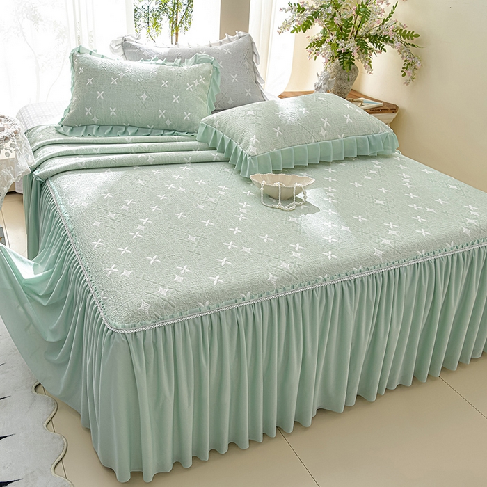 91家纺网 家纺一手货源 找家纺 绘萱家居 2026新款PE提花冰凉豆豆床裙款凉席席子凉席 星愿-绿