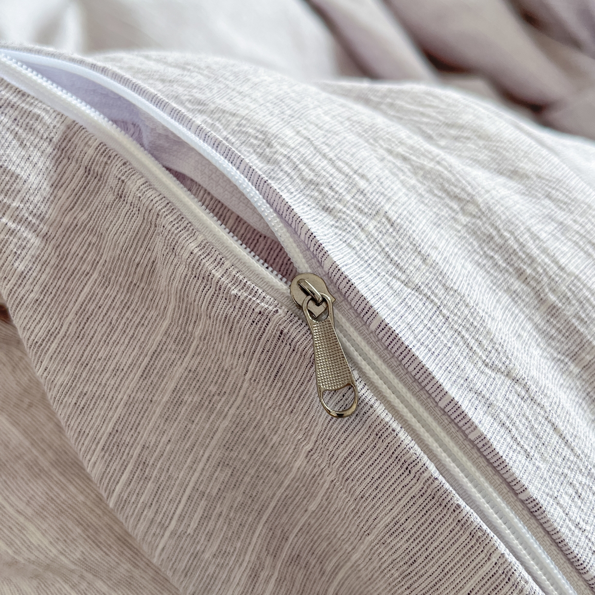 91家纺网 家纺一手货源 找家纺 蓝极人 2026新款色织水洗麻纯色四件套 葡萄青