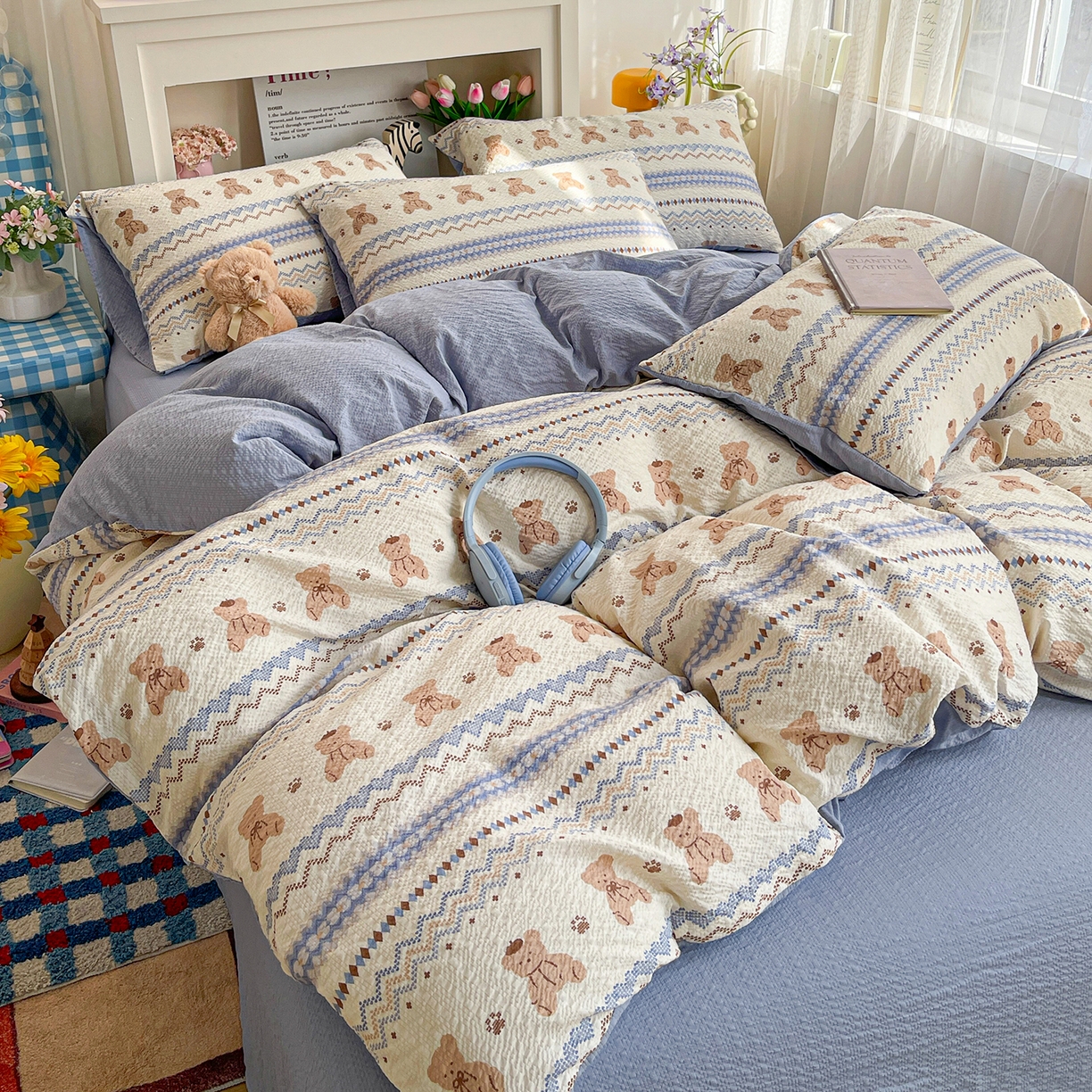 91家纺网 家纺一手货源 找家纺 N先生+V 13814689556 发大图/买家秀 2026新款A类软糯糯泡芙纱四件套 费尔岛小熊