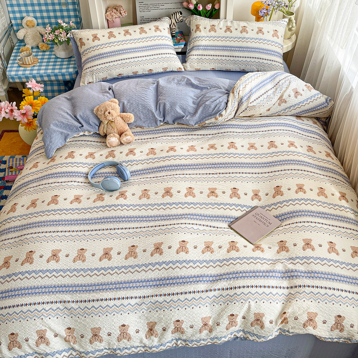 91家纺网 家纺一手货源 找家纺 N先生+V 13814689556 发大图/买家秀 2026新款A类软糯糯泡芙纱四件套 费尔岛小熊