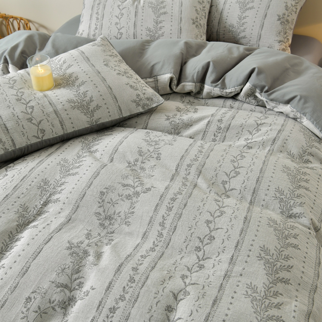 91家纺网 家纺一手货源 找家纺 菡宝 2026新款人字纹全棉色织提花四件套-浪漫花蕴  浪漫花蕴 灰