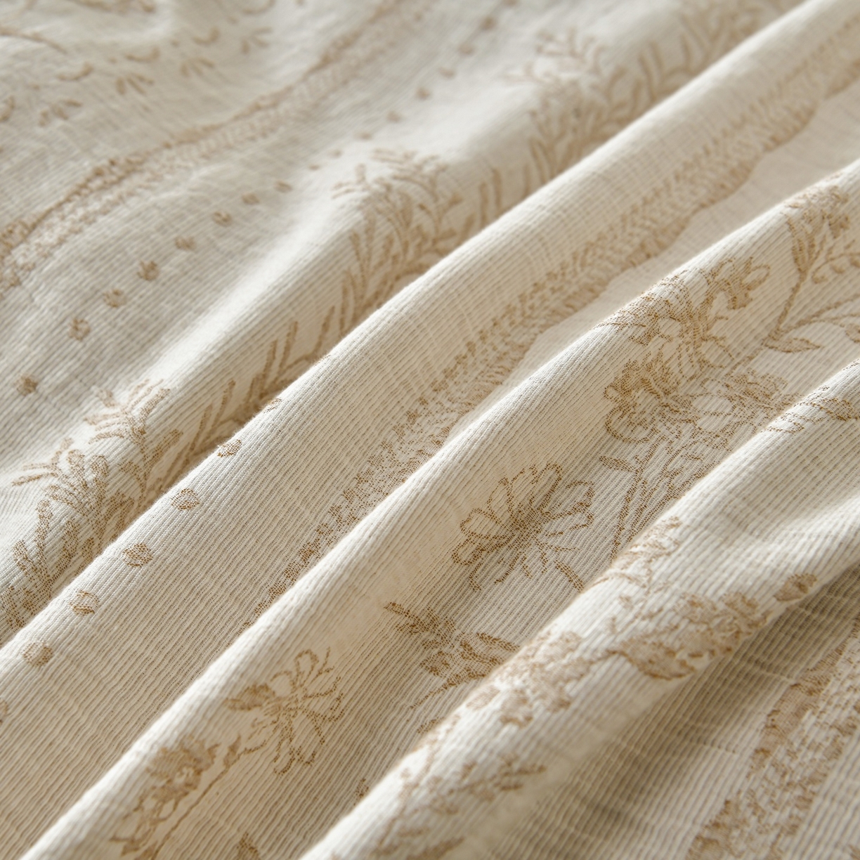 91家纺网 家纺一手货源 找家纺 菡宝 2026新款人字纹全棉色织提花四件套-浪漫花蕴  浪漫花蕴 杏