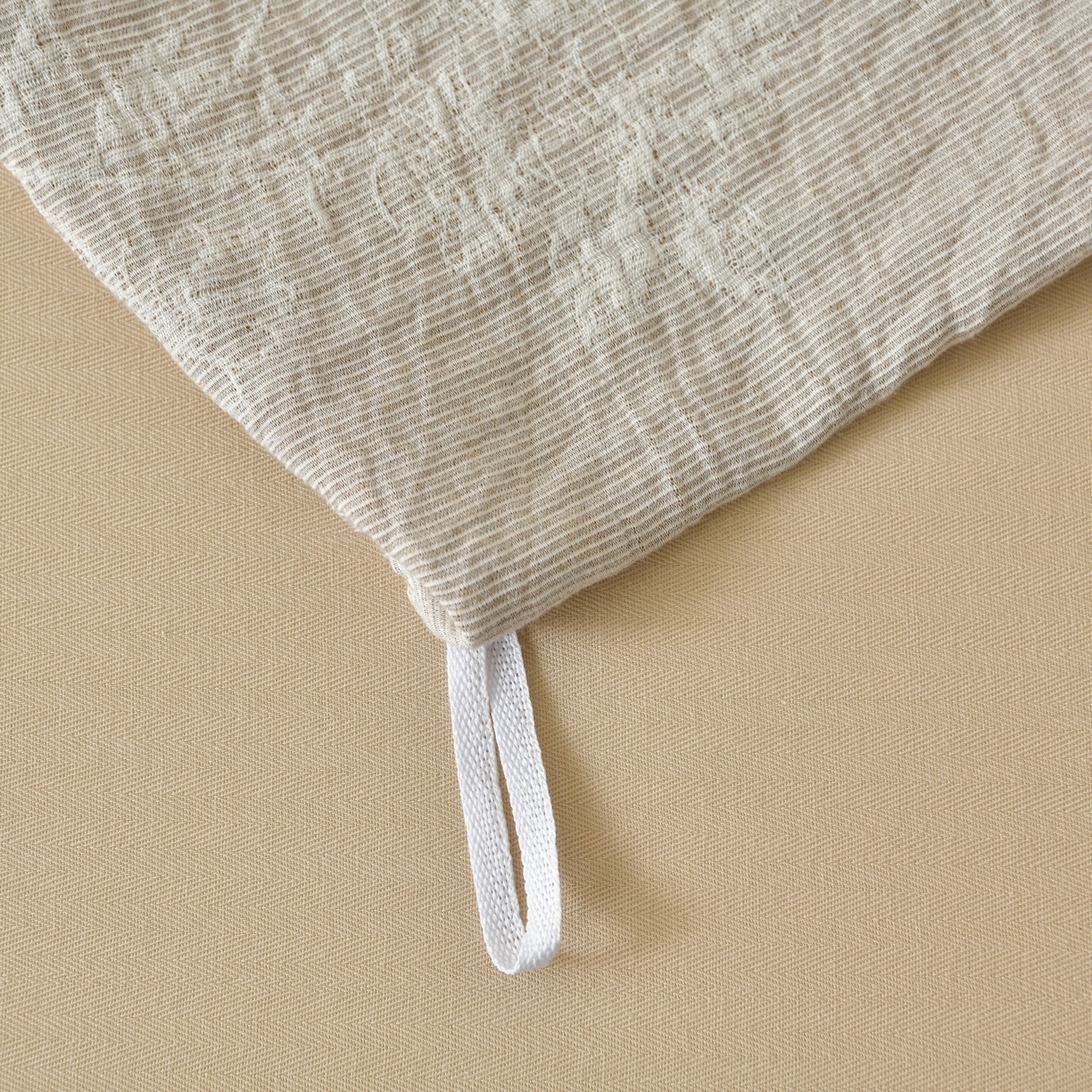 91家纺网 家纺一手货源 找家纺 菡宝 2026新款人字纹全棉色织提花四件套-浪漫花蕴  浪漫花蕴 杏