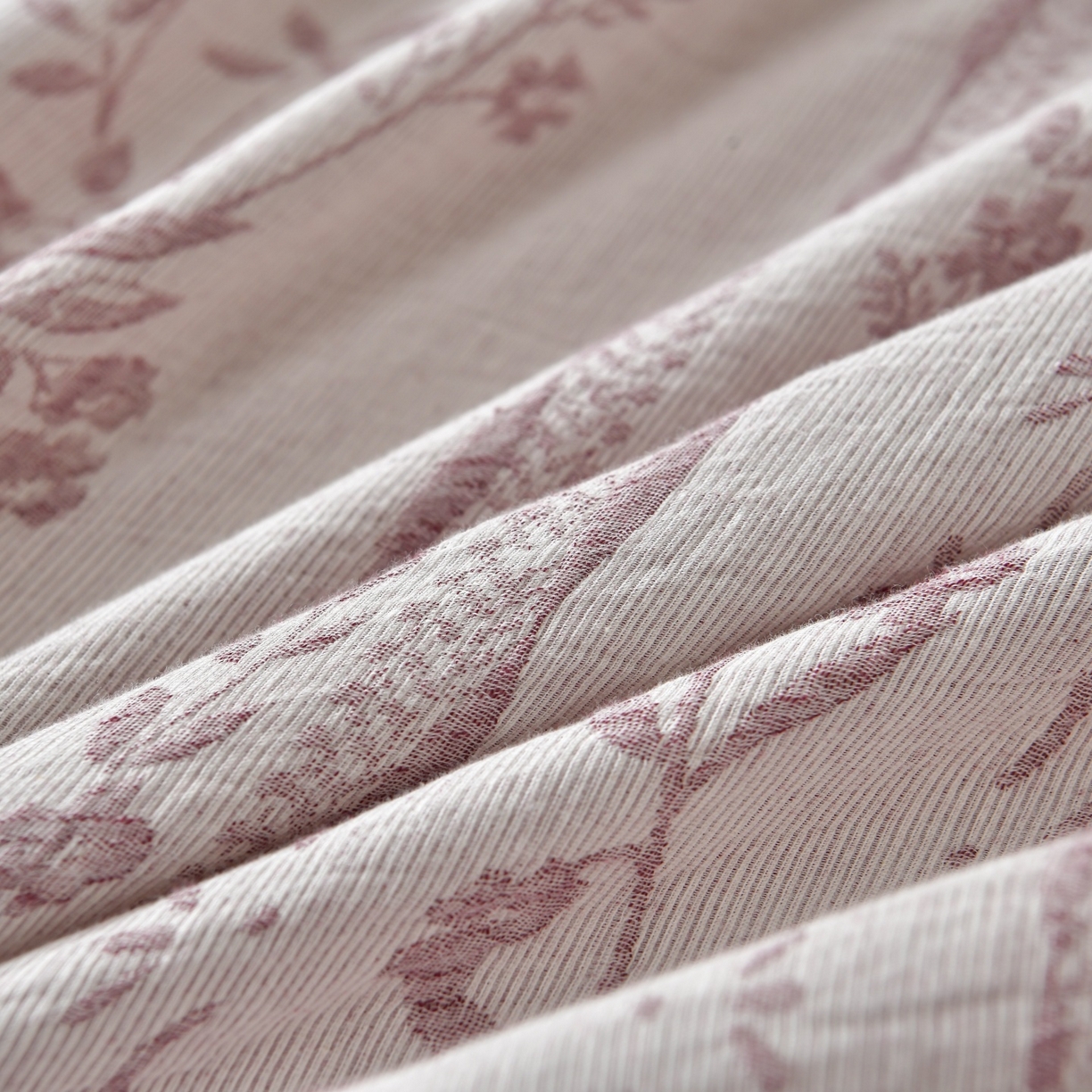 91家纺网 家纺一手货源 找家纺 菡宝 2026新款人字纹全棉色织提花四件套-浪漫花蕴  浪漫花蕴 紫