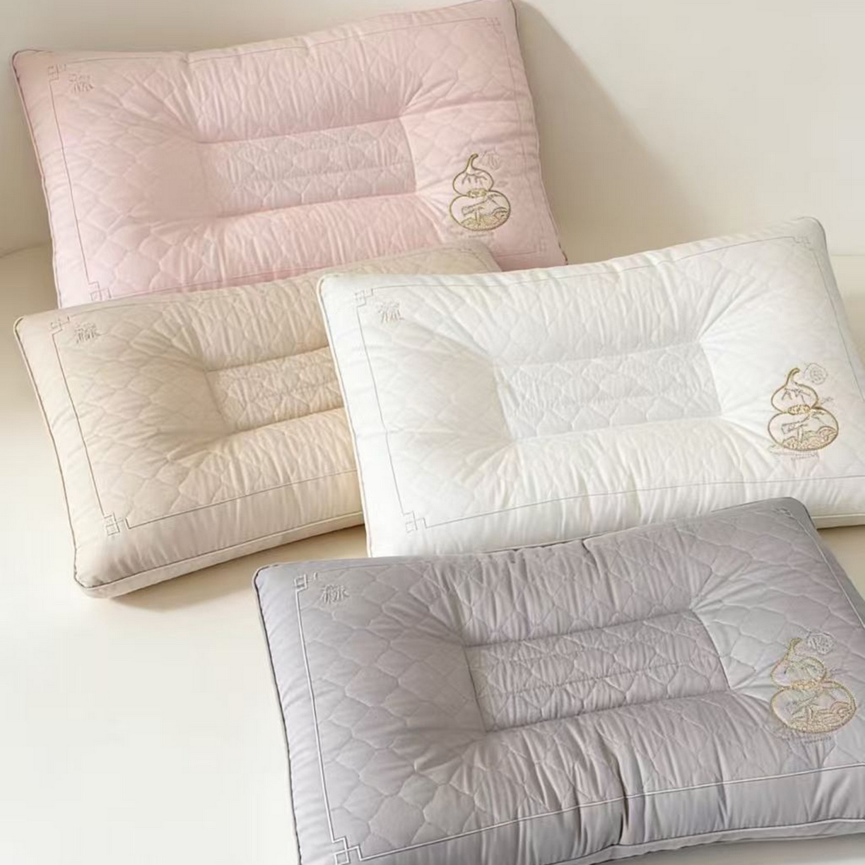 91家纺网 家纺一手货源 找家纺 （总）剑桥枕业 2026新款葫芦宝福棉麻定型护颈枕芯立体羽丝枕头