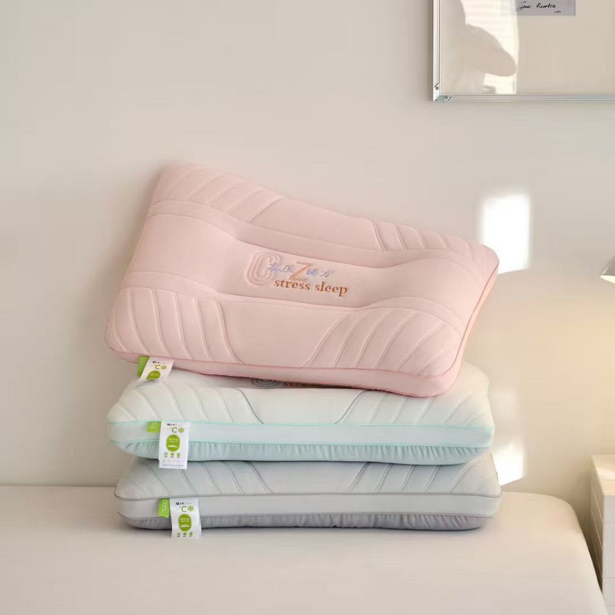 91家纺网 家纺一手货源 找家纺 （总）剑桥枕业 2026新款板蓝根抗菌羽丝定型枕芯抑菌立体枕头