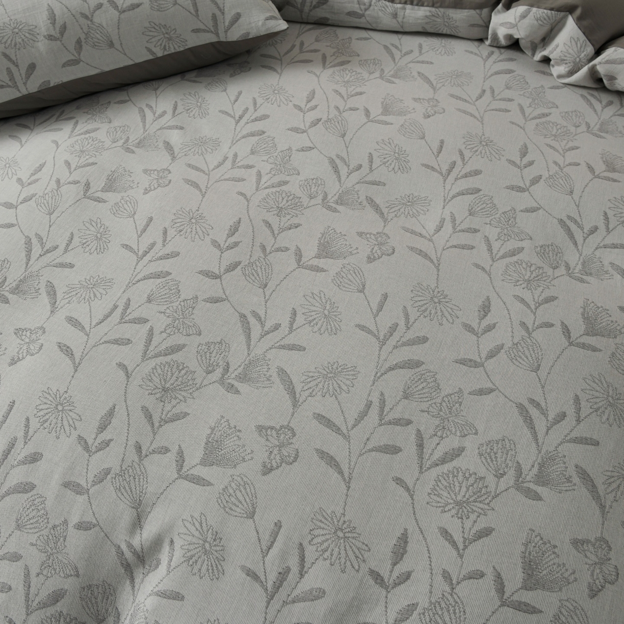 91家纺网 家纺一手货源 找家纺 菡宝 2026新款人字纹全棉色织提花四件套-流风余韵  流风余韵 灰