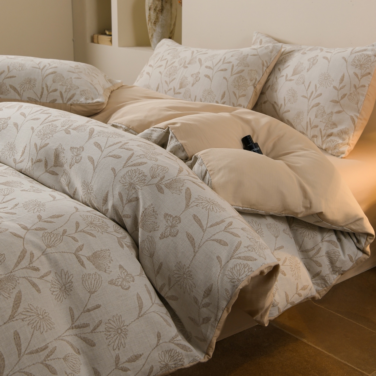 91家纺网 家纺一手货源 找家纺 菡宝 2026新款人字纹全棉色织提花四件套-流风余韵  流风余韵 杏