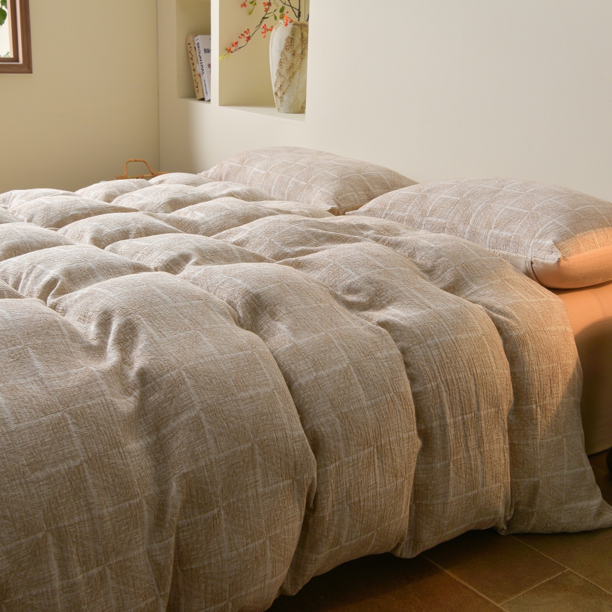 91家纺网 家纺一手货源 找家纺 菡宝 2026新款人字纹全棉色织提花四件套-苏珊格  苏珊格 杏