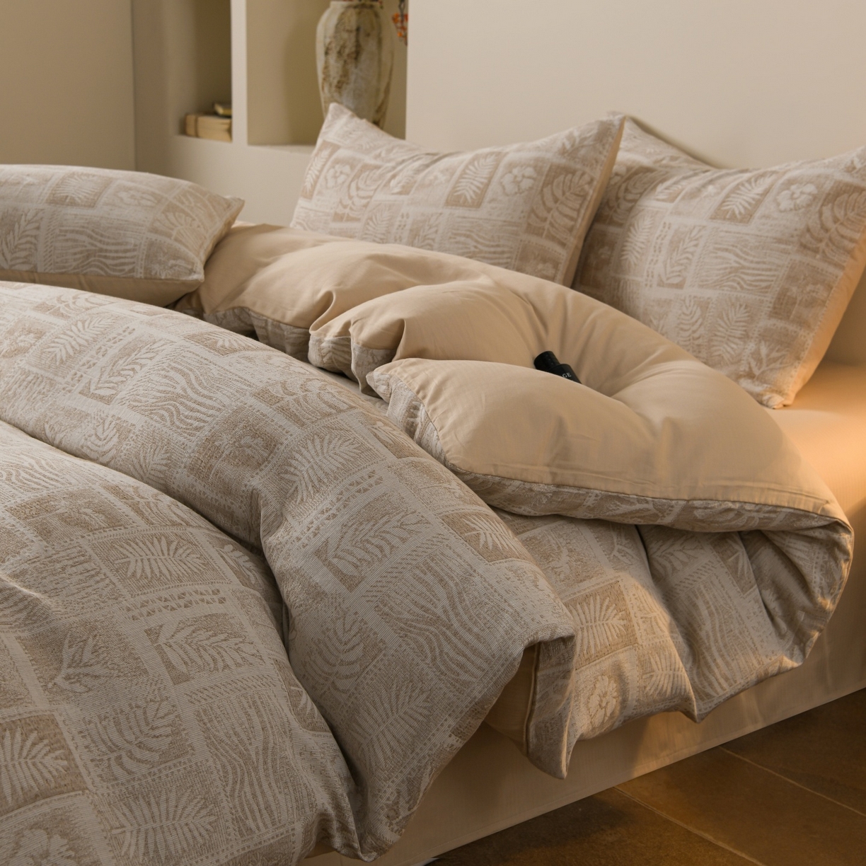 91家纺网 家纺一手货源 找家纺 菡宝 2026新款人字纹全棉色织提花四件套-棕榈韵致  棕榈韵致 杏