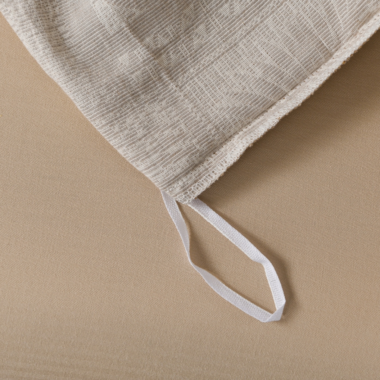 91家纺网 家纺一手货源 找家纺 菡宝 2026新款人字纹全棉色织提花四件套-棕榈韵致  棕榈韵致 杏