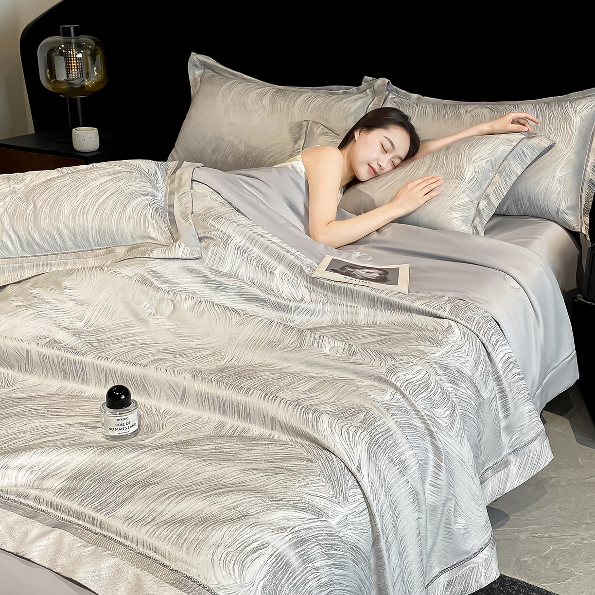 91家纺网 家纺一手货源 找家纺 置顶家纺 2026新款亲肤加厚磨毛刺绣四件套-花颜叶语 花颜叶语-天空蓝