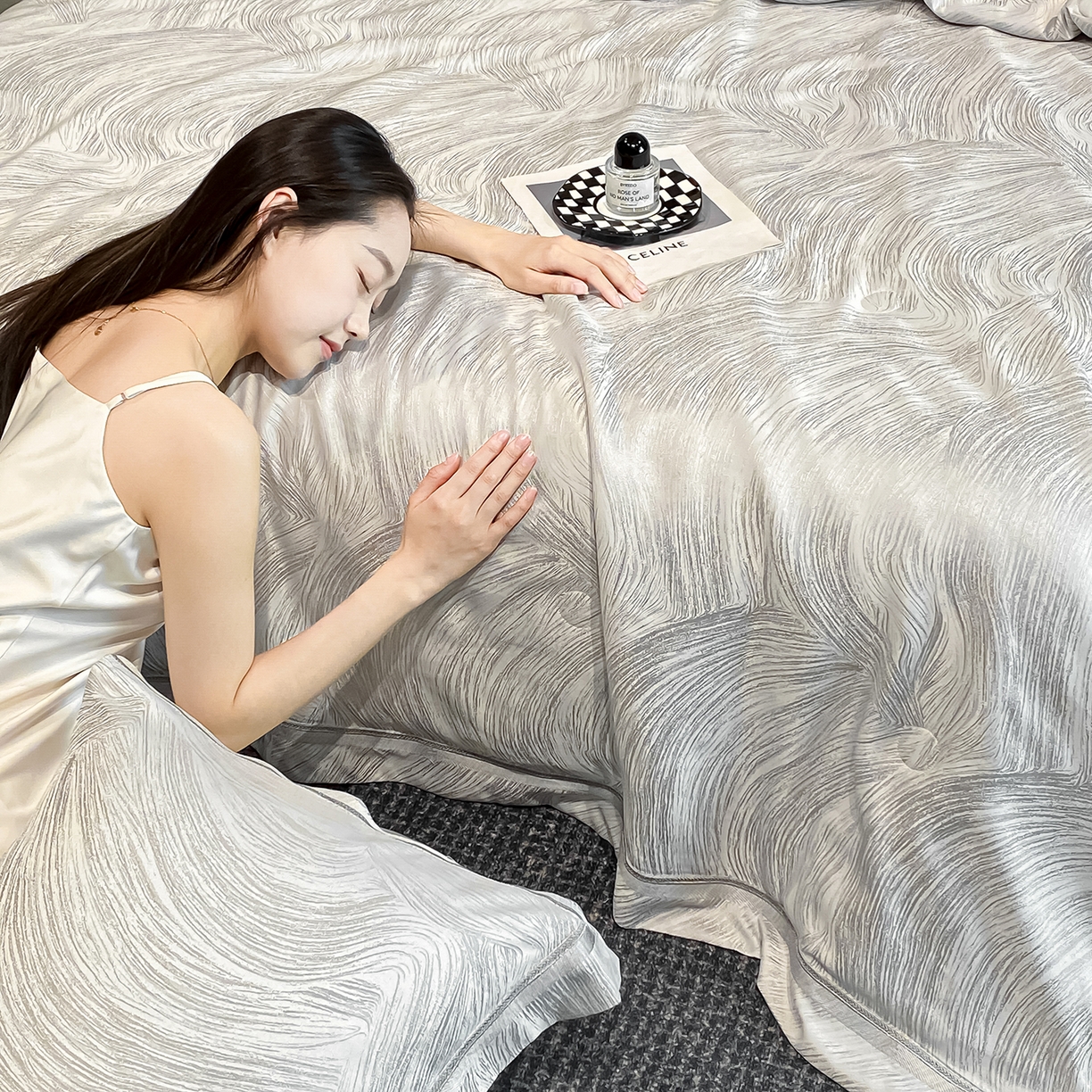 91家纺网 家纺一手货源 找家纺 （总）置顶家纺 2026新款摩登天空-大理石纹水洗天丝夏被夏凉被空调被刺绣四件套