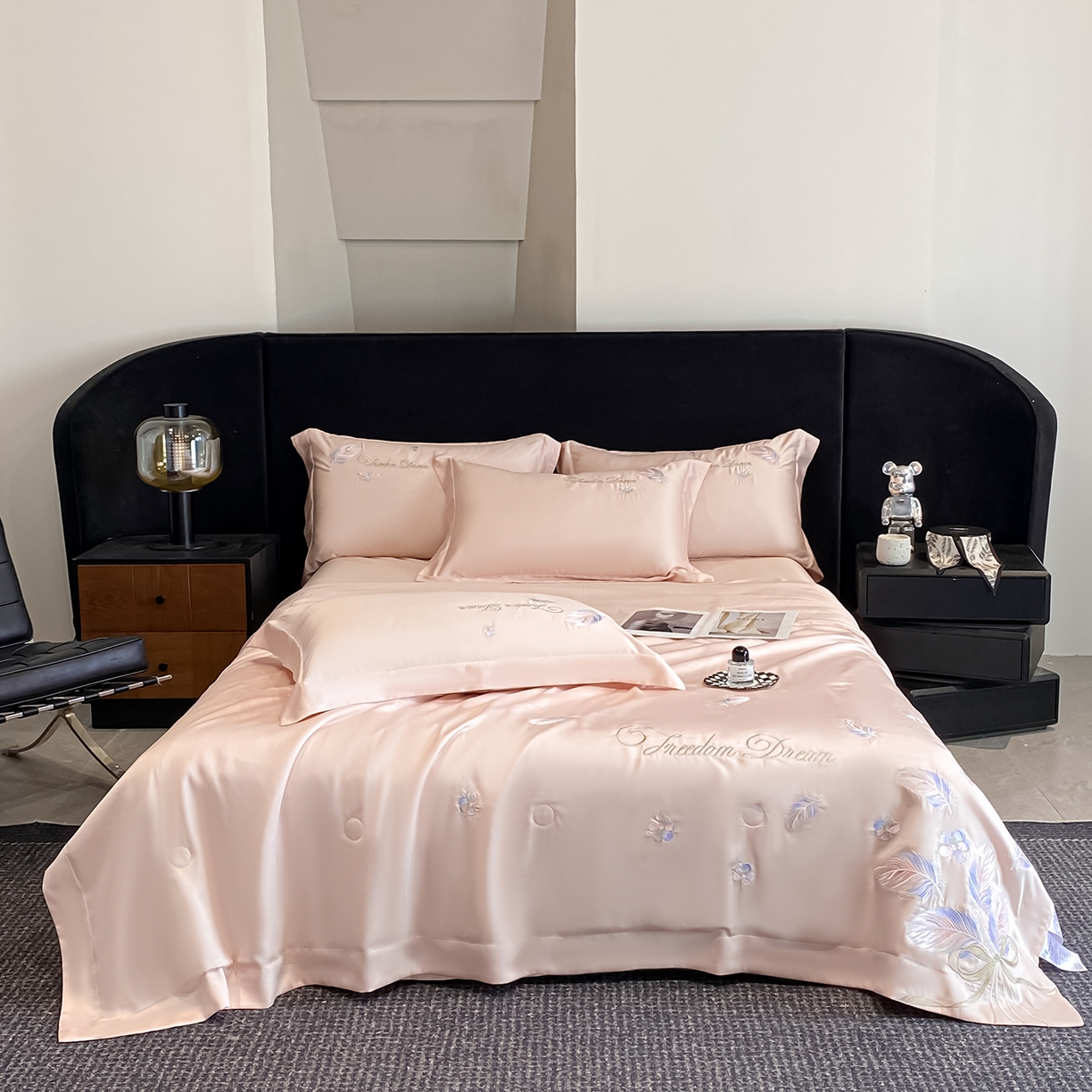 91家纺网 家纺一手货源 找家纺 置顶家纺 2026新款星羽-水洗天丝夏被刺绣樱桃夏凉被空调被刺绣四件套 星羽-粉色