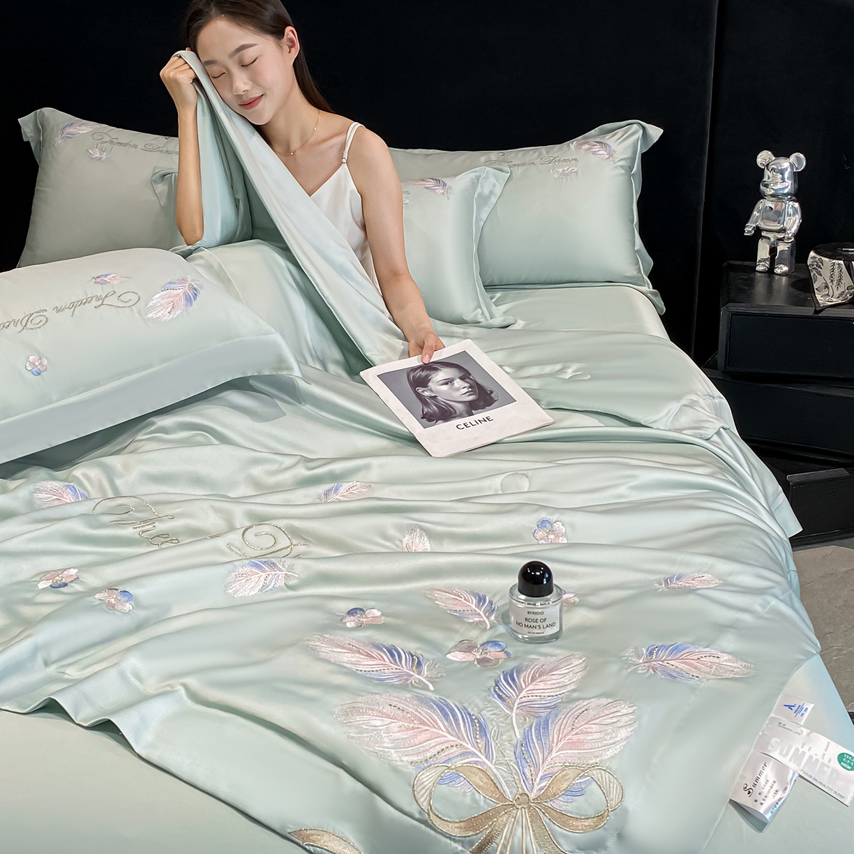 91家纺网 家纺一手货源 找家纺 置顶家纺 2026新款星羽-水洗天丝夏被刺绣樱桃夏凉被空调被刺绣四件套 星羽-繁星蓝