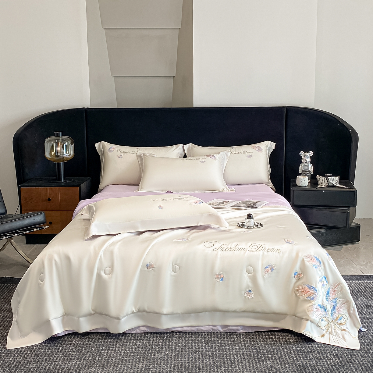 91家纺网 家纺一手货源 找家纺 置顶家纺 2026新款星羽-水洗天丝夏被刺绣樱桃夏凉被空调被刺绣四件套 星羽-白+香芋紫