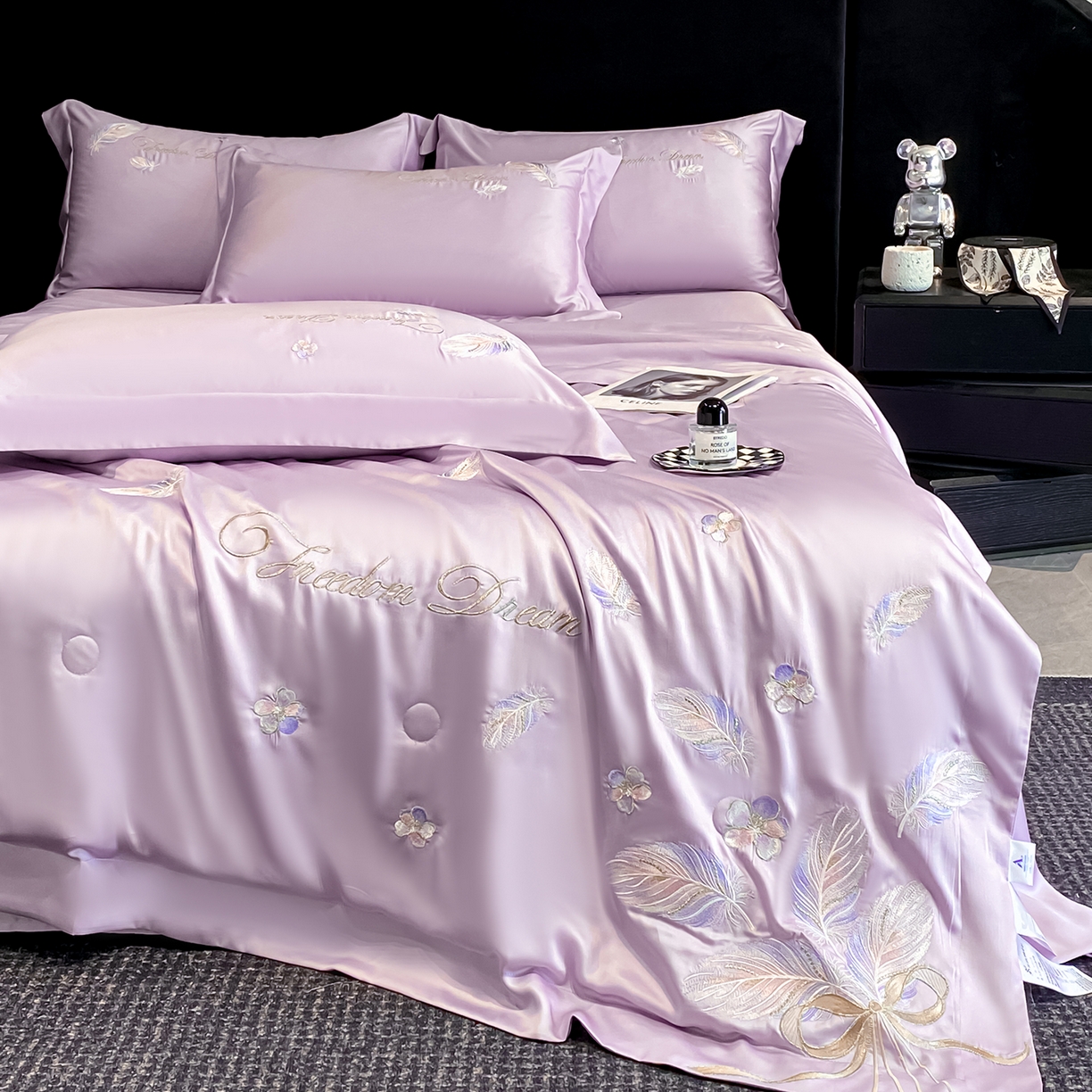 91家纺网 家纺一手货源 找家纺 置顶家纺 2026新款星羽-水洗天丝夏被刺绣樱桃夏凉被空调被刺绣四件套 星羽-香芋紫