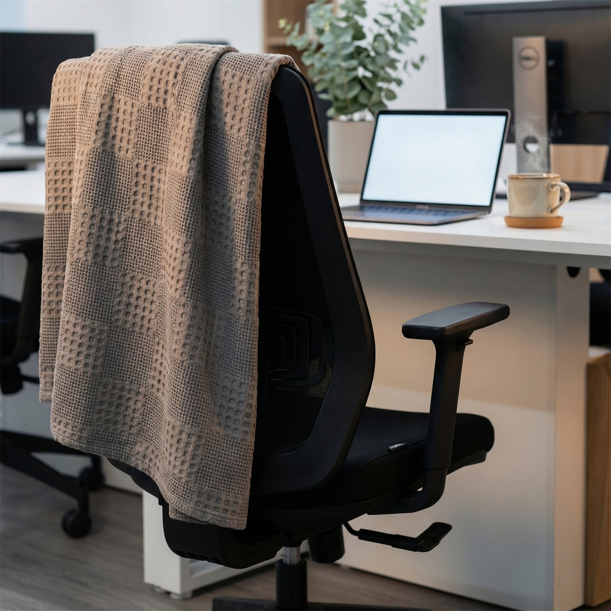 91家纺网 家纺一手货源 找家纺 娇兰毛巾 2026新款7a抗菌全棉安心棉毯盖毯艾格纱布毛巾被 深灰