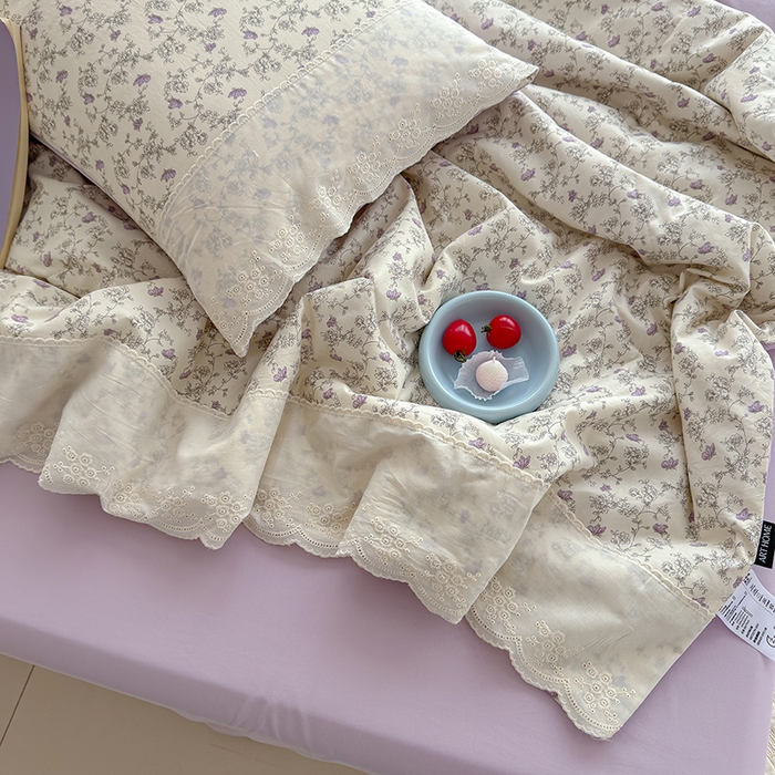 91家纺网 家纺一手货源 找家纺 铺尚美家纺 2026春夏新款古法水洗云感棉夏被四件套全棉花边印花夏凉被空调被 紫蝶