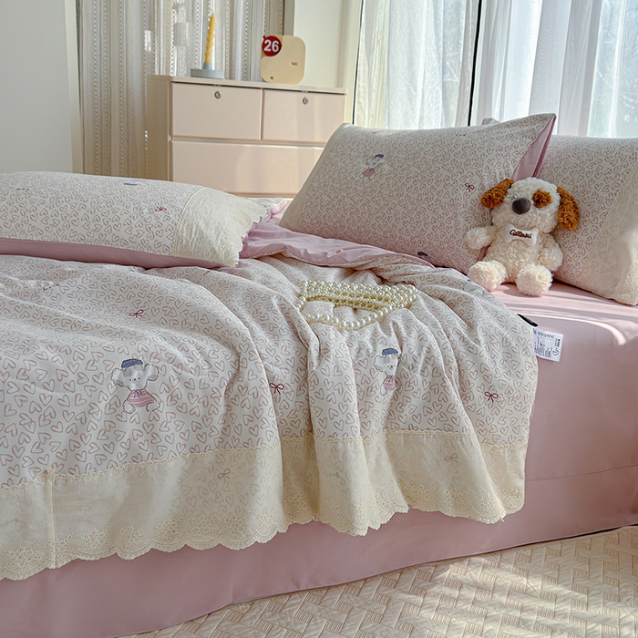 91家纺网 家纺一手货源 找家纺 铺尚美家纺 2026春夏新款古法水洗云感棉夏被四件套全棉花边印花夏凉被空调被 甜梦小狗