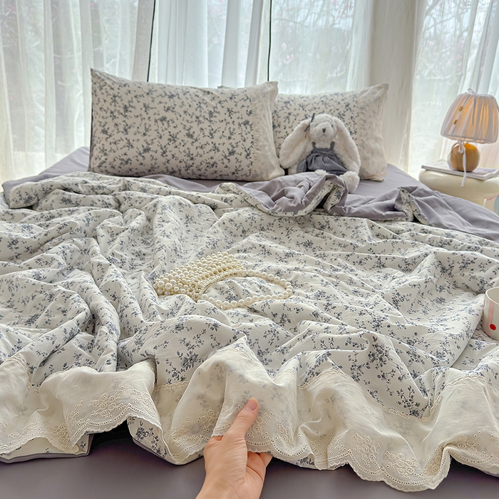 91家纺网 家纺一手货源 找家纺 铺尚美家纺 2026春夏新款古法水洗云感棉夏被四件套全棉花边印花夏凉被空调被 素羽