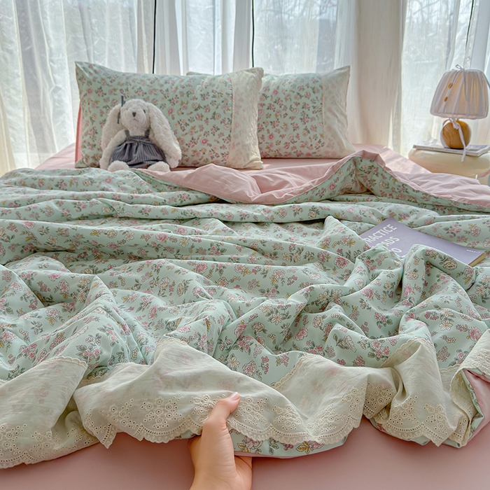 91家纺网 家纺一手货源 找家纺 铺尚美家纺 2026春夏新款古法水洗云感棉夏被四件套全棉花边印花夏凉被空调被 花畔