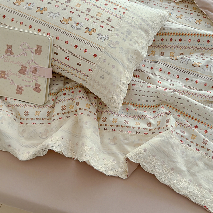 91家纺网 家纺一手货源 找家纺 铺尚美家纺 2026春夏新款古法水洗云感棉夏被四件套全棉花边印花夏凉被空调被 小马驹