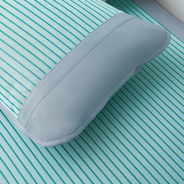 91家纺网 家纺一手货源 找家纺 航途席业 2026新款刺绣可水洗碳光冰丝席宽包边无纺布冰丝席艾香系列 艾香条纹床席款薄荷绿