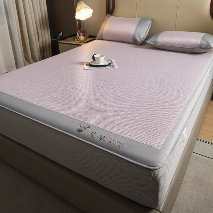 91家纺网 家纺一手货源 找家纺 （总）航途席业 2025新款凉席三明治刺绣可水洗碳光冰丝席宽包边艾香系列