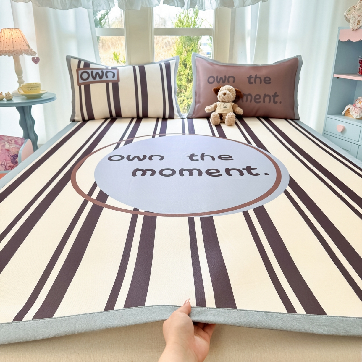 川悦生活 2026新款碳光冰丝大阪卡通凉席 复古小调