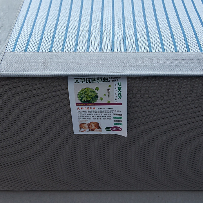 91家纺网 家纺一手货源 找家纺 航途席业 2025新款凉席三明治刺绣可水洗碳光冰丝席宽包边艾香系列 艾香条纹床笠款静谧蓝