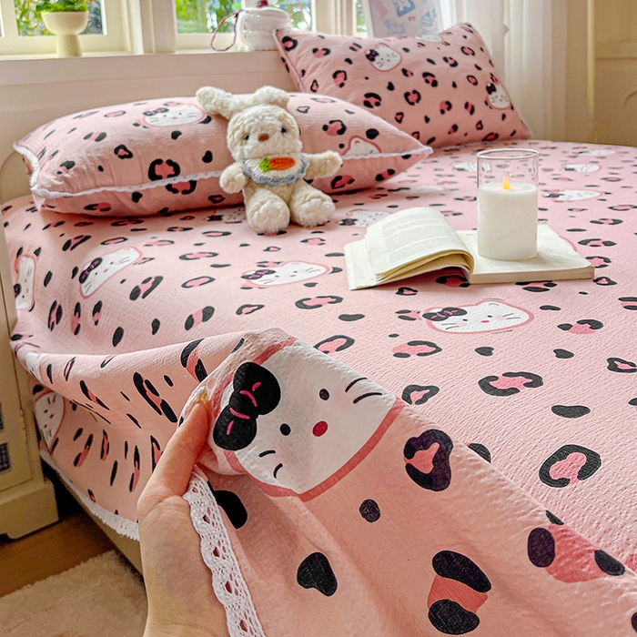 91家纺网 家纺一手货源 找家纺 水木坊 2025新款云感提花双层纱花边床单 豹纹猫咪粉