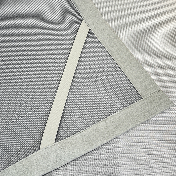 91家纺网 家纺一手货源 找家纺 航途席业 2025新款凉席三明治刺绣可水洗碳光冰丝席宽包边艾香系列 艾香千鸟格床席款灰色