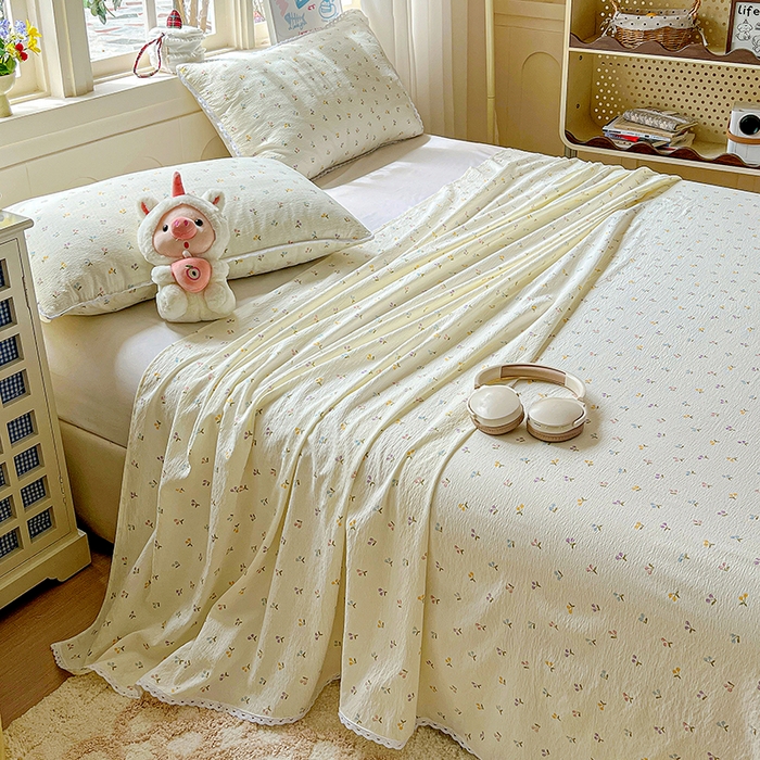 91家纺网 家纺一手货源 找家纺 水木坊 2025新款云感提花双层纱花边床单 小樱桃