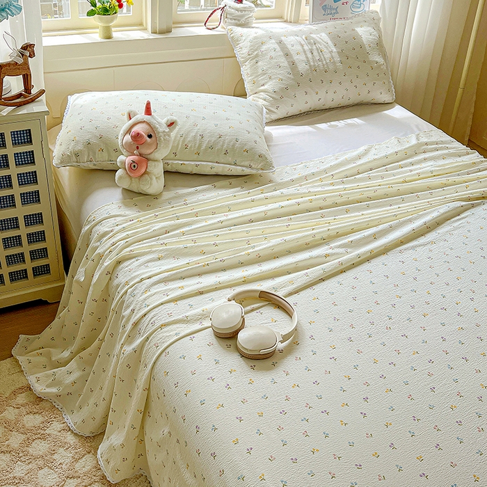 91家纺网 家纺一手货源 找家纺 水木坊 2025新款云感提花双层纱花边床单 小樱桃