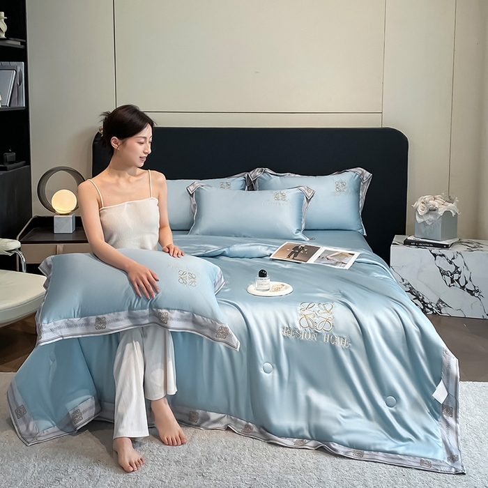 91家纺网 家纺一手货源 找家纺 （总）露梦家纺 2026新款初夏水洗真丝夏被四件套