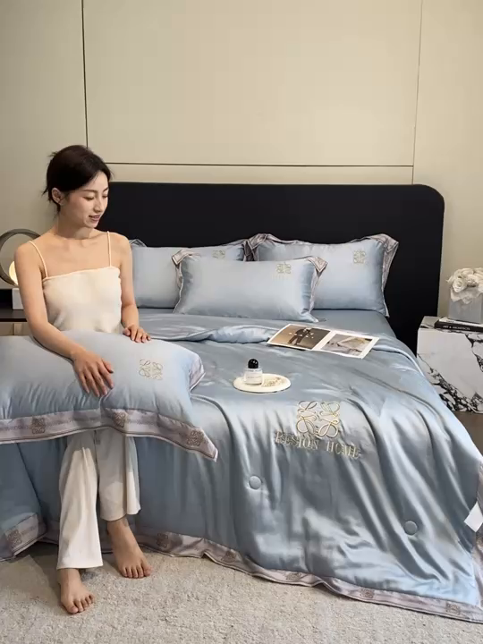 91家纺网 家纺一手货源 找家纺 （总）露梦家纺 2026新款初夏水洗真丝夏被四件套