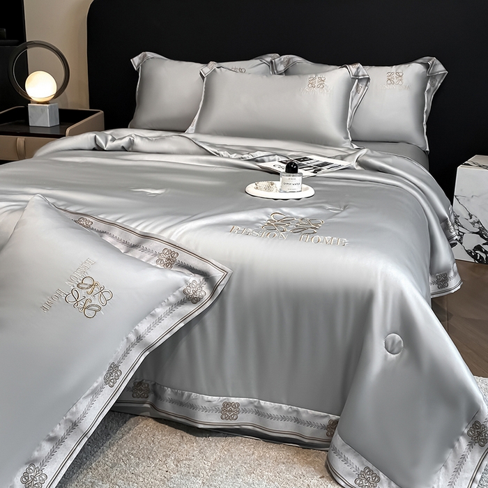 91家纺网 家纺一手货源 找家纺 露梦家纺 2026新款初夏水洗真丝夏被四件套 初夏-薄雾灰