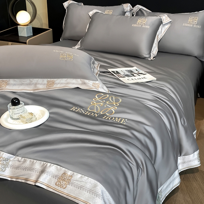 91家纺网 家纺一手货源 找家纺 露梦家纺 2026新款初夏水洗真丝夏被四件套 初夏-高级灰