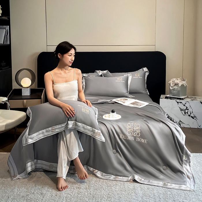 91家纺网 家纺一手货源 找家纺 露梦家纺 2026新款初夏水洗真丝夏被四件套 初夏-高级灰