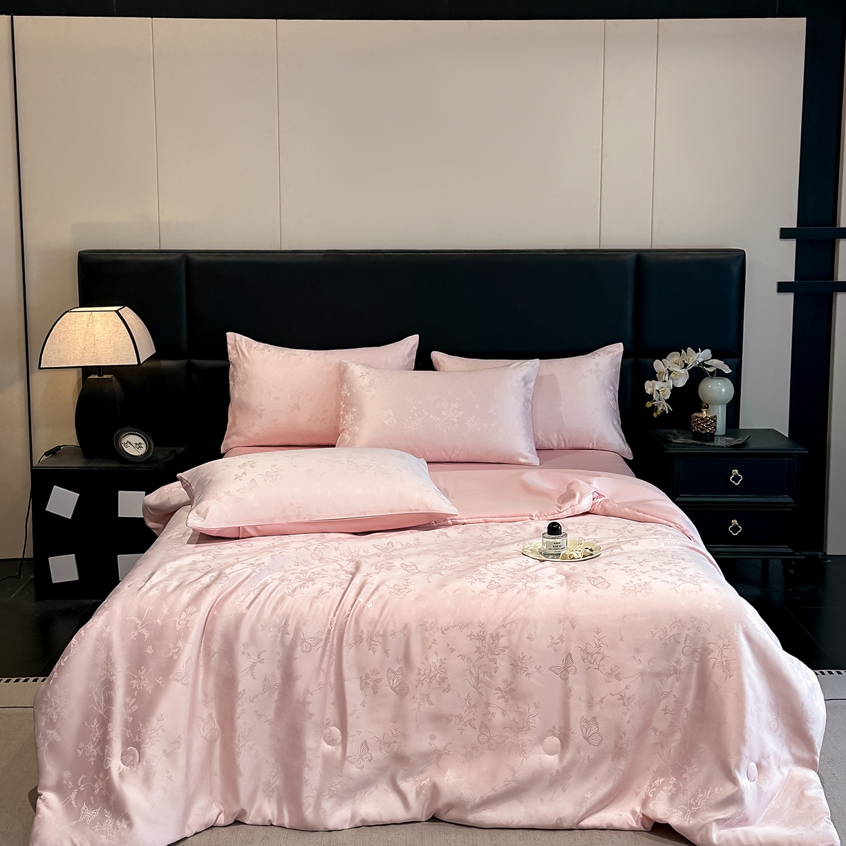 91家纺网 家纺一手货源 找家纺 顺兴家居 2026新款提花水洗真丝夏被空调被四件套 夏被雾中花影-粉玉