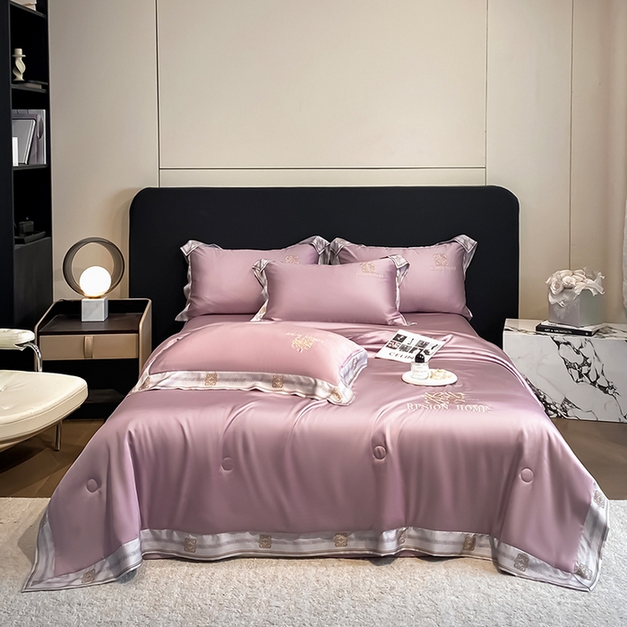 91家纺网 家纺一手货源 找家纺 露梦家纺 2026新款初夏水洗真丝夏被四件套 初夏-木槿紫