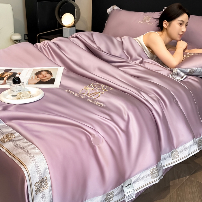91家纺网 家纺一手货源 找家纺 露梦家纺 2026新款初夏水洗真丝夏被四件套 初夏-木槿紫