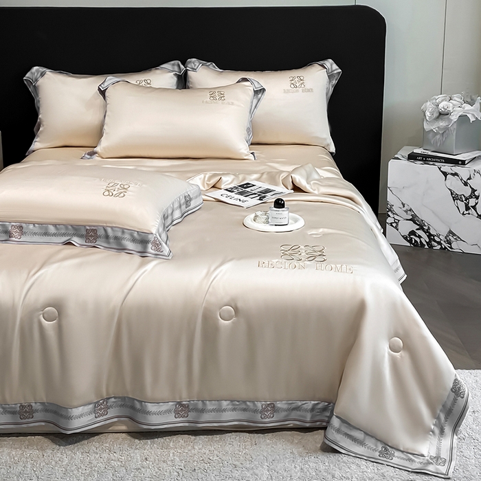 91家纺网 家纺一手货源 找家纺 露梦家纺 2026新款初夏水洗真丝夏被四件套 初夏-浅香槟