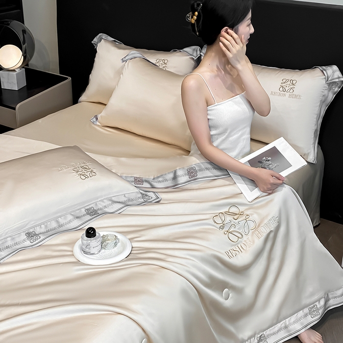 91家纺网 家纺一手货源 找家纺 露梦家纺 2026新款初夏水洗真丝夏被四件套 初夏-浅香槟