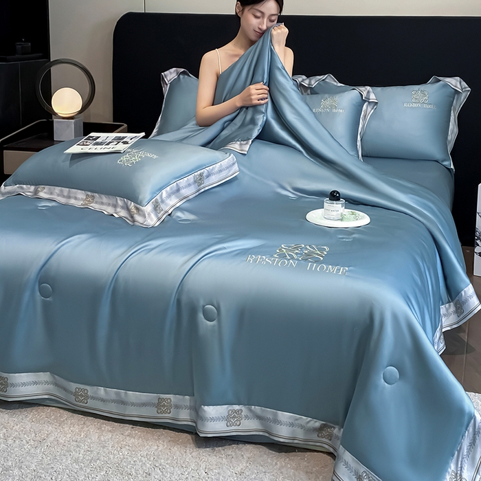 91家纺网 家纺一手货源 找家纺 露梦家纺 2026新款初夏水洗真丝夏被四件套 初夏-月光蓝
