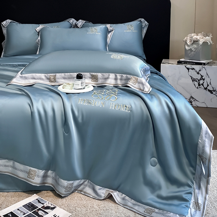 91家纺网 家纺一手货源 找家纺 露梦家纺 2026新款初夏水洗真丝夏被四件套 初夏-月光蓝